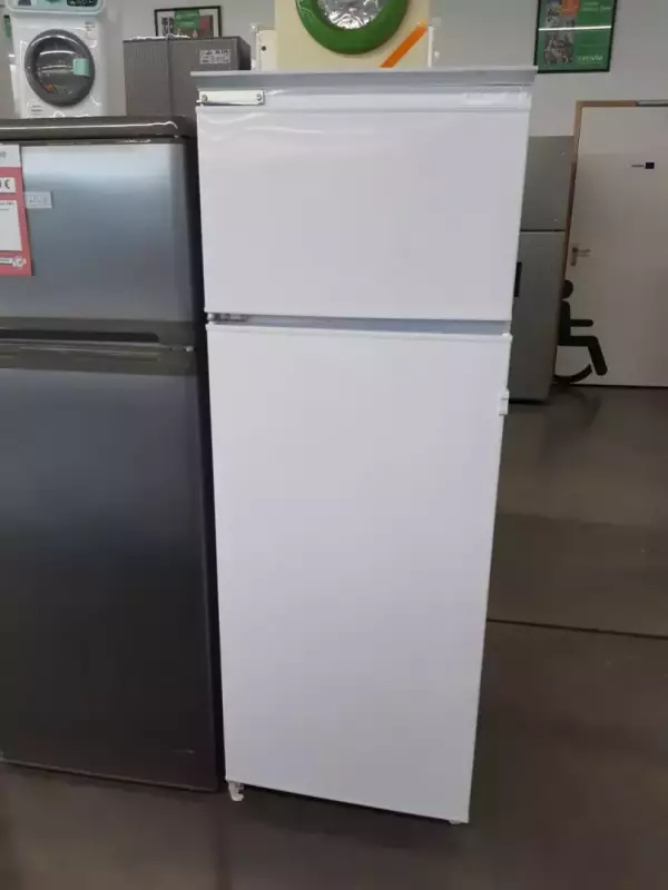 RÉFRIGÉRATEUR ENCASTRABLE DOUBLE FROID 215 litres - BEKO