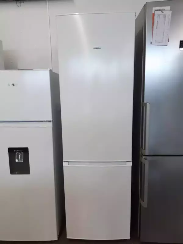 RÉFRIGÉRATEUR COMBINÉ 270 litres - VALBERG