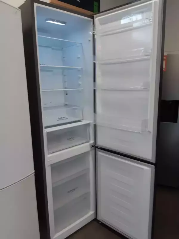 RÉFRIGÉRATEUR COMBINÉ 335 litres - LG – Image 2