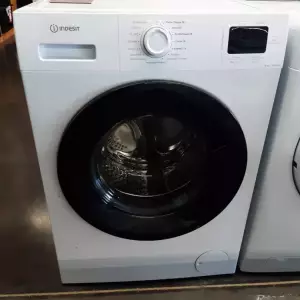 LAVE LINGE HUBLOT 8 kg - INDESIT