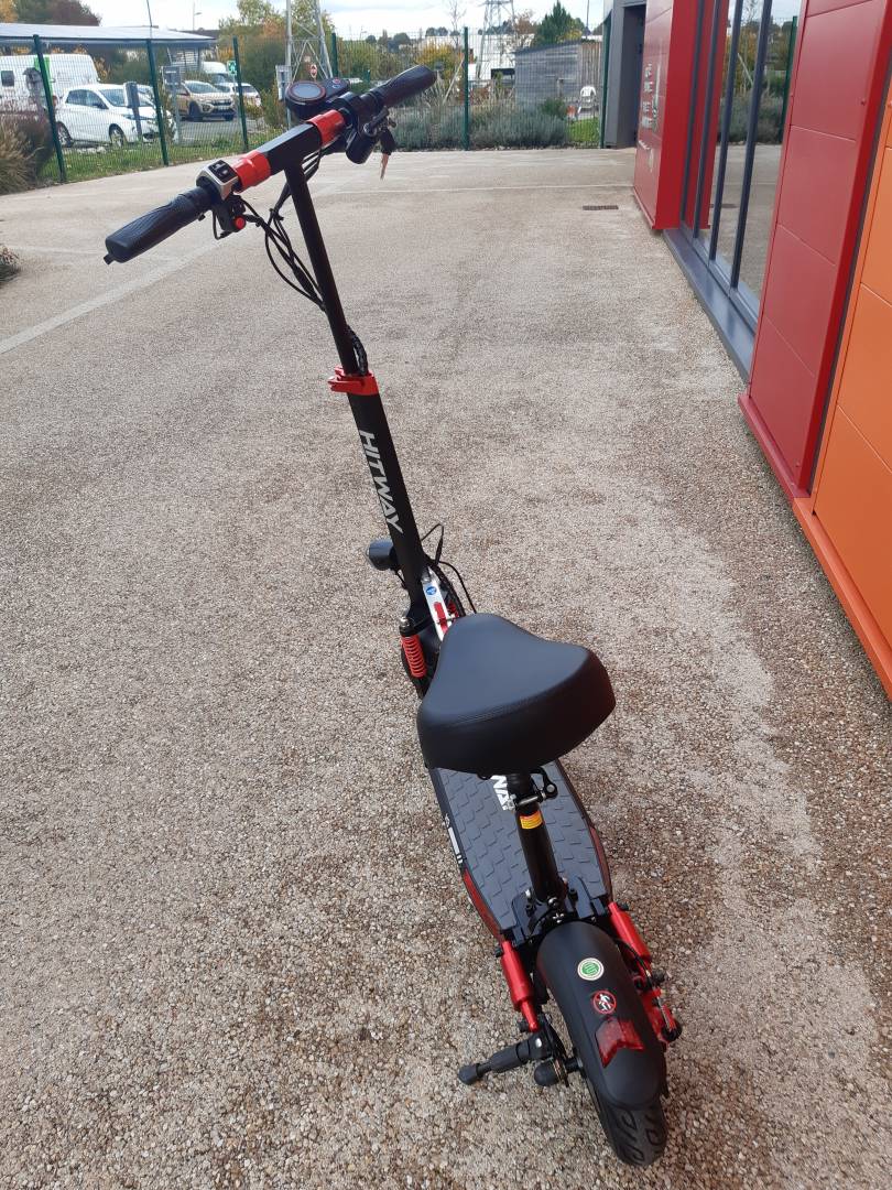 TROTTINETTE ÉLÉECTRIQUE - HITWAY – Image 3