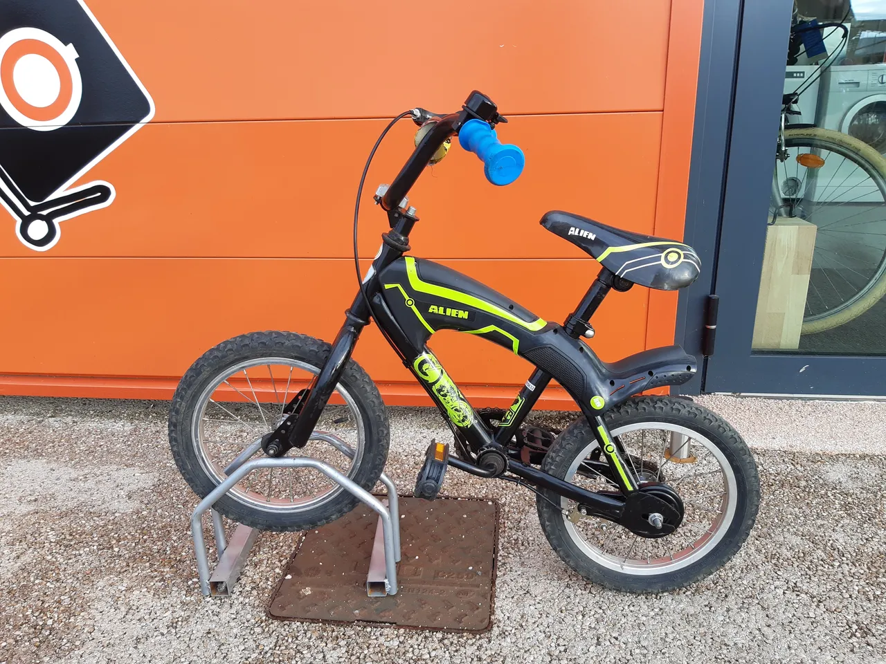 VÉLO 14 POUCES - ALIEN