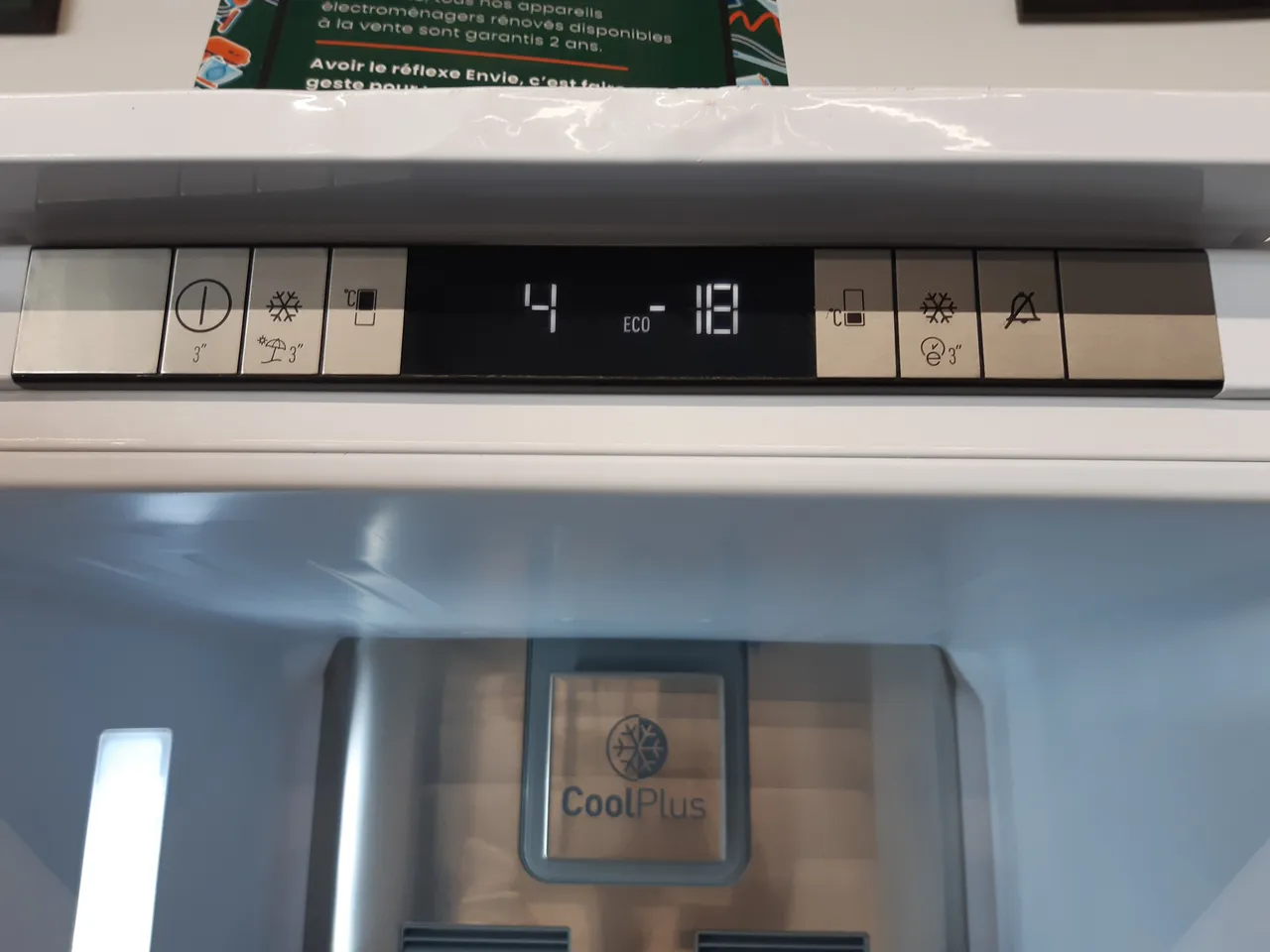 RÉFRIGÉRATEUR INTÉGRABLE COMBINÉ 255 litres - GRUNDIG – Image 3