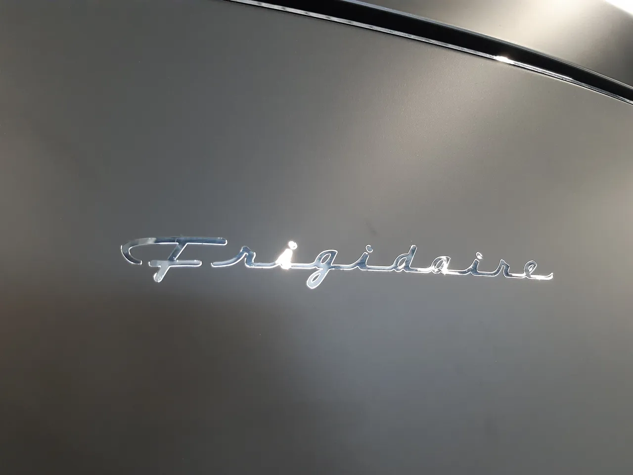 RÉFRIGÉRATEUR COMBINÉ 330 litres - FRIGIDAIRE – Image 3