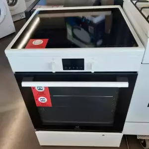 CUISINIÈRE ÉLECTRIQUE À INDUCTION - ELECTROLUX