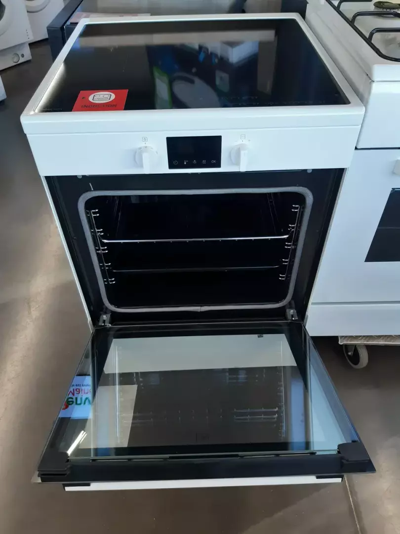 CUISINIÈRE ÉLECTRIQUE À INDUCTION - ELECTROLUX – Image 2