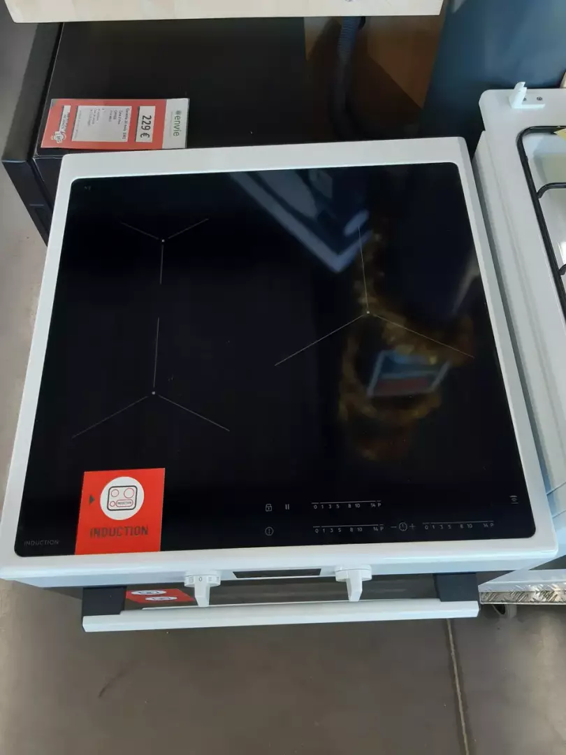 CUISINIÈRE ÉLECTRIQUE À INDUCTION - ELECTROLUX – Image 3