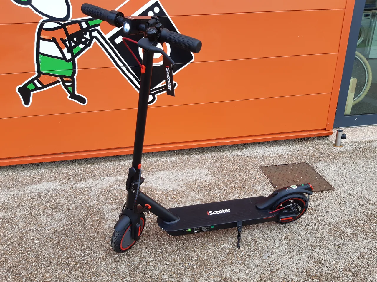 TROTTINETTE ÉLECTRIQUE - ISCOOTER