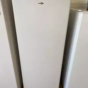 RÉFRIGÉRATEUR SIMPLE FROID 242 L — HIGHONE