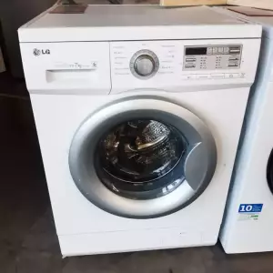 LAVE LINGE HUBLOT 7 kg - LG