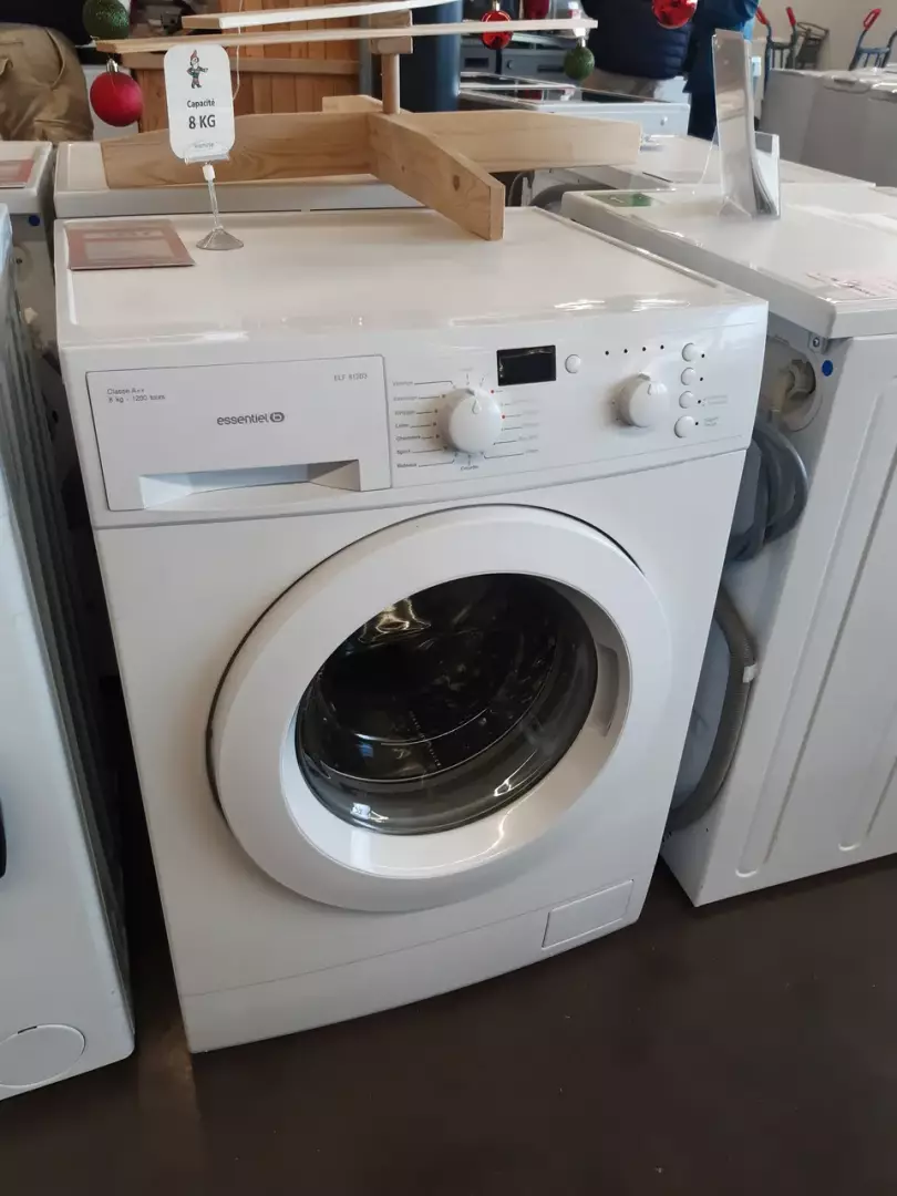 LAVE LINGE HUBLOT 8 kg — ESSENTIEL B