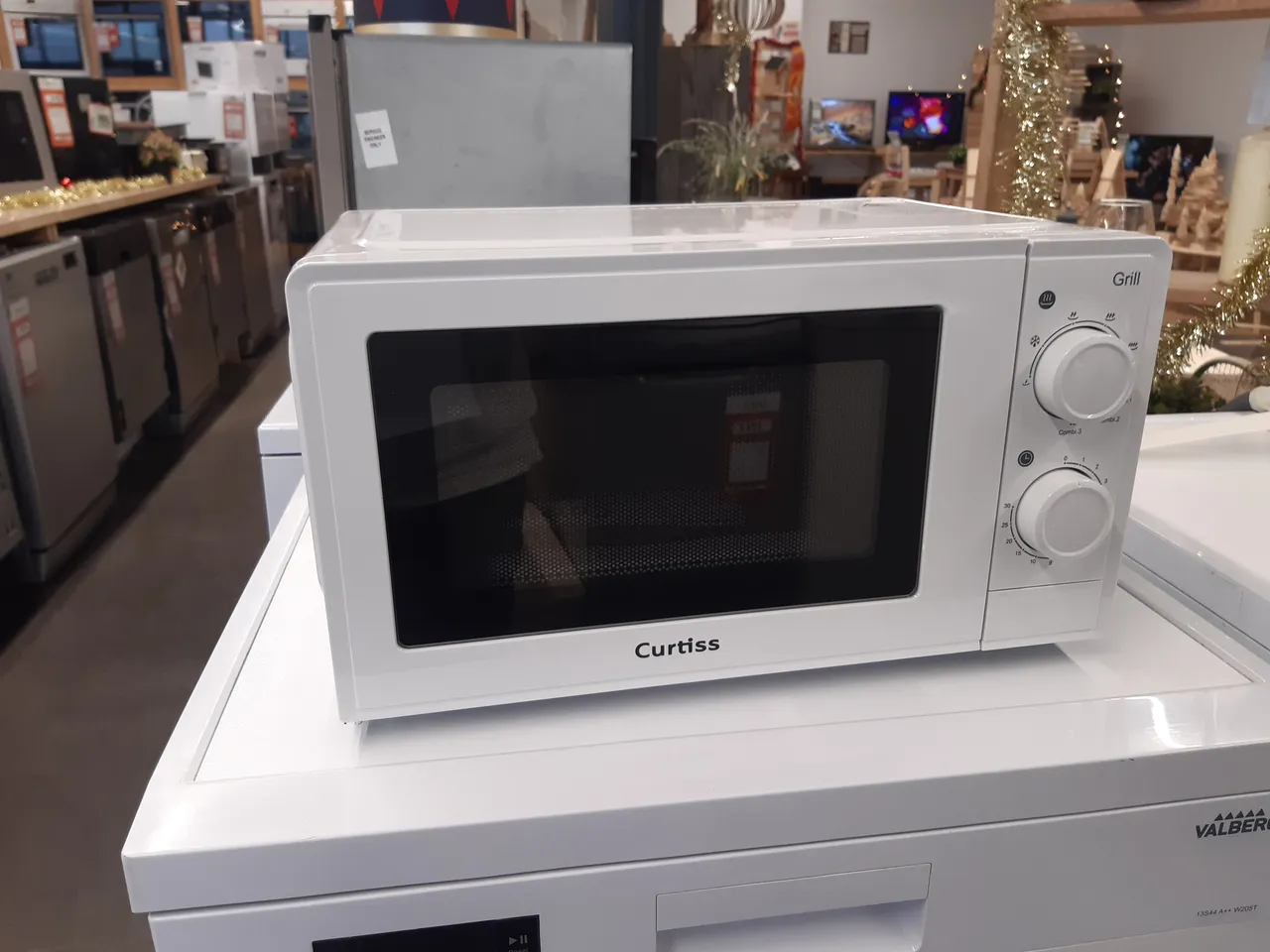 MICRO ONDE 20 litres — CURTISS