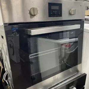 FOUR ENCASTRABLE — WHIRLPOOL