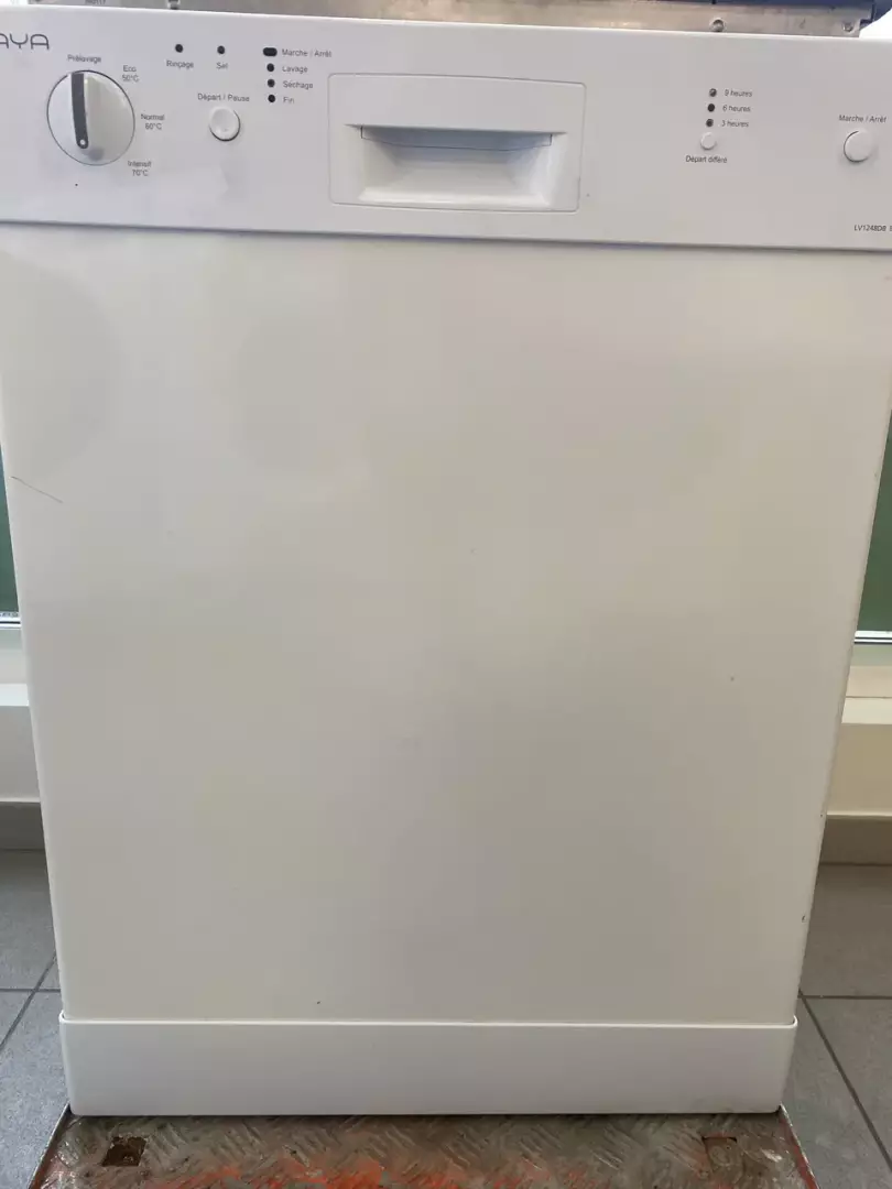 LAVE VAISSELLE 12 COUVERTS — AYA