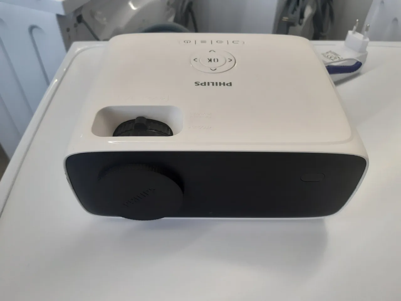 VIDÉOPROJECTEUR — PHILIPS