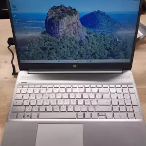 ORDINATEUR PORTABLE WINDOWS 11 — HP