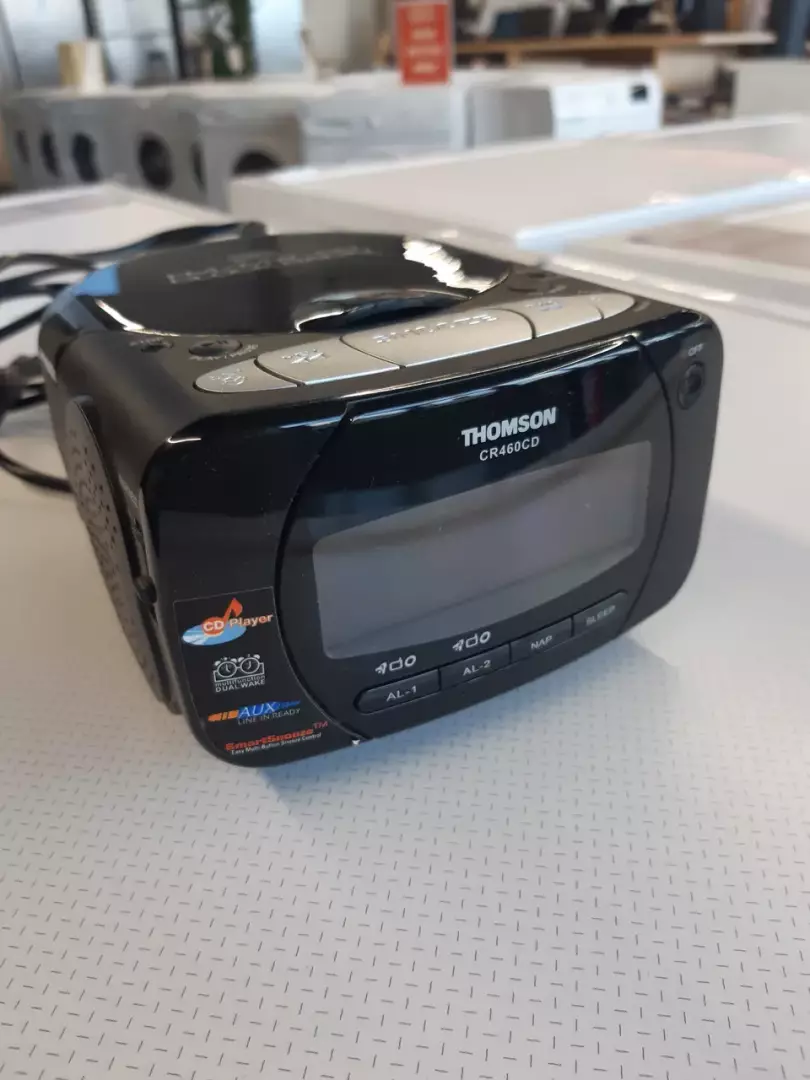 RADIO RÉVEIL — THOMSON