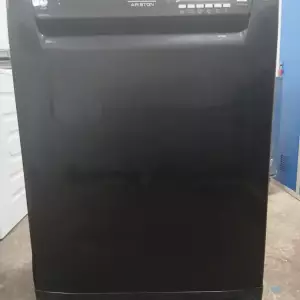 LAVE VAISSELLE 14 COUVERTS — ARISTON