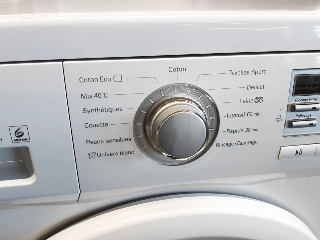 LAVE LINGE HUBLOT 7 kg — LG – Image 3