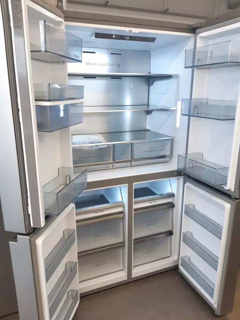 RÉFRIGÉRATEUR MULTI-PORTES 605 litres — HISENSE – Image 2