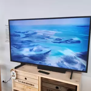 TÉLÉVISION 43" — SAMSUNG