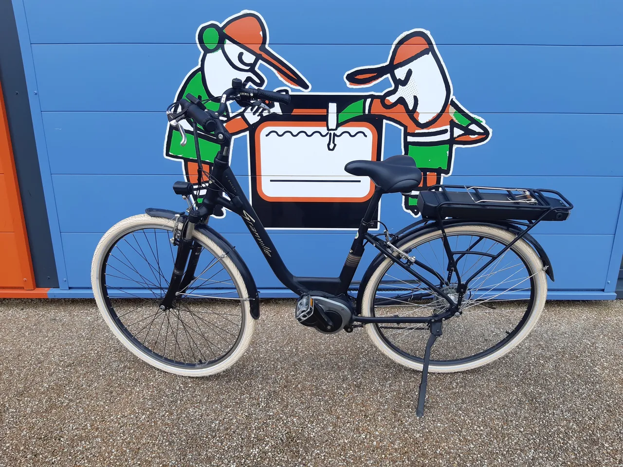 VÉLO À ASSISTANCE ÉLECTRIQUE — GRANVILLE