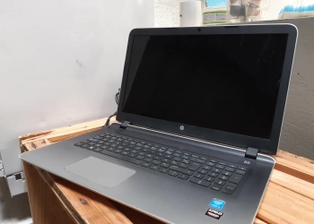 ORDINATEUR PORTABLE — HP