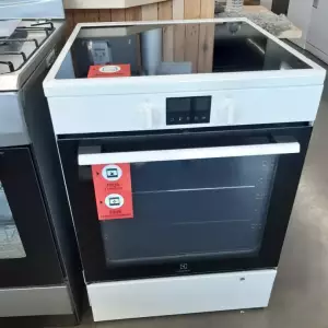 CUISINIÈRE ÉLECTRIQUE INDUCTION - ELECTROLUX