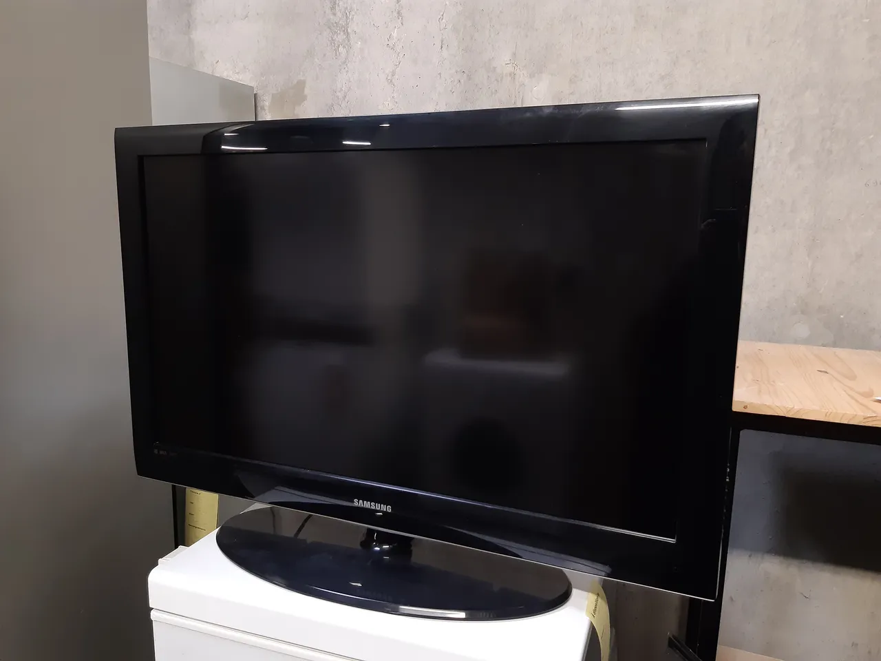 TÉLÉVISION 40" — SAMSUNG