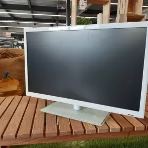 TÉLÉVISION 23" — ESSENTIEL B