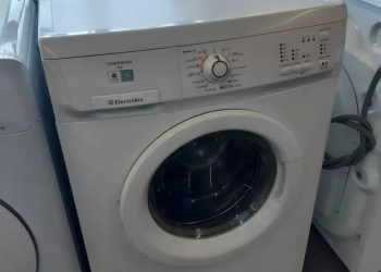 LAVE LINGE HUBLOT 7 kg — ELECTROLUX