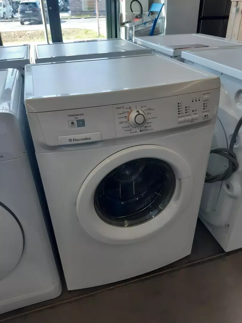 LAVE LINGE HUBLOT 7 kg — ELECTROLUX