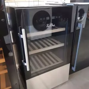 CAVE À VIN DE SERVICE 30 BOUTEILLES — LE CHAI