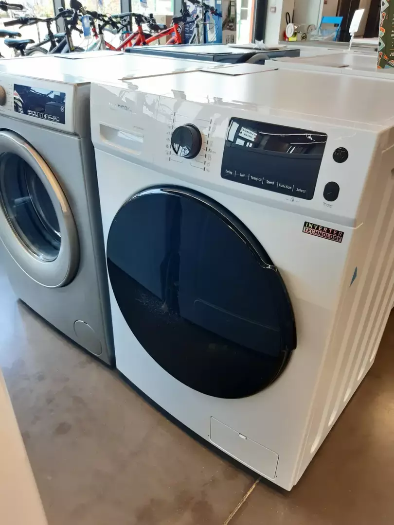 LAVE LINGE HUBLOT 12 kg — VALBERG