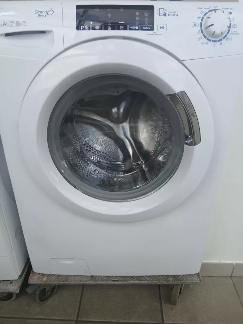 LAVE LINGE HUBLOT 10 KG — CANDY