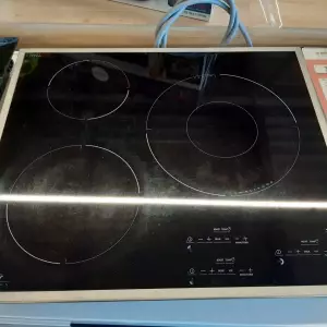 PLAQUE ÉLECTRIQUE INDUCTION 3 FOYERS — SAUTER