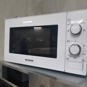 MICRO - ONDE 20 LITRES — SEVERIN