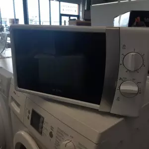 MICRO - ONDE 20 LITRES — ICES