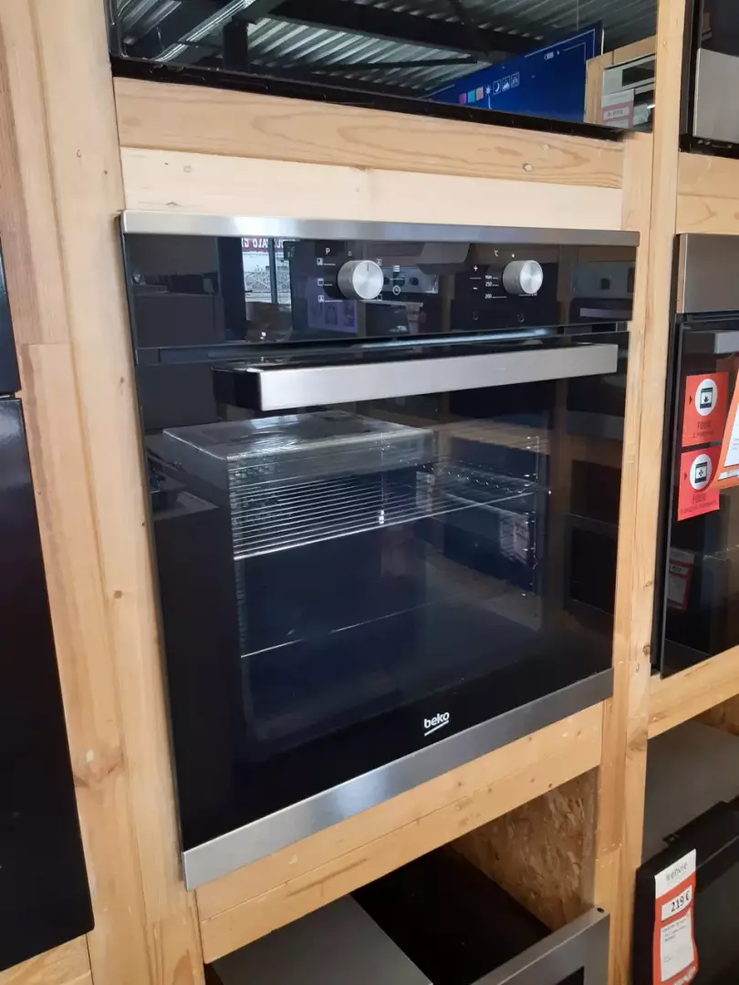 FOUR BEKO 71 LITRES — BEKO