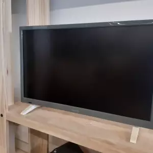 TÉLÉVISION 24" — ESSENTIEL B