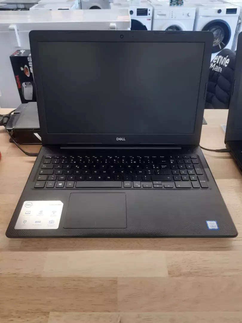 ORDINATEUR PORTABLE 256G — DELL