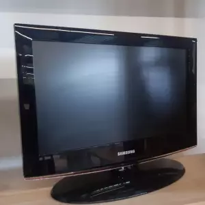 TÉLÉVISION 22" — SAMSUNG