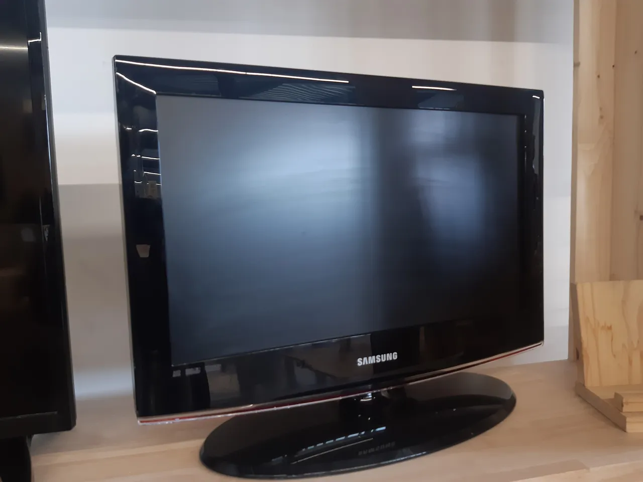 TÉLÉVISION 22" — SAMSUNG
