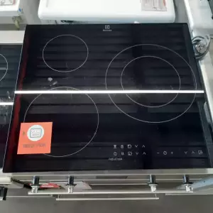 PLAQUE ÉLECTRIQUE — ELECTROLUX