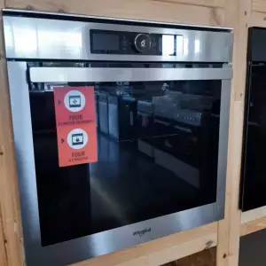 FOUR ENCASTRABLE — WHIRLPOOL