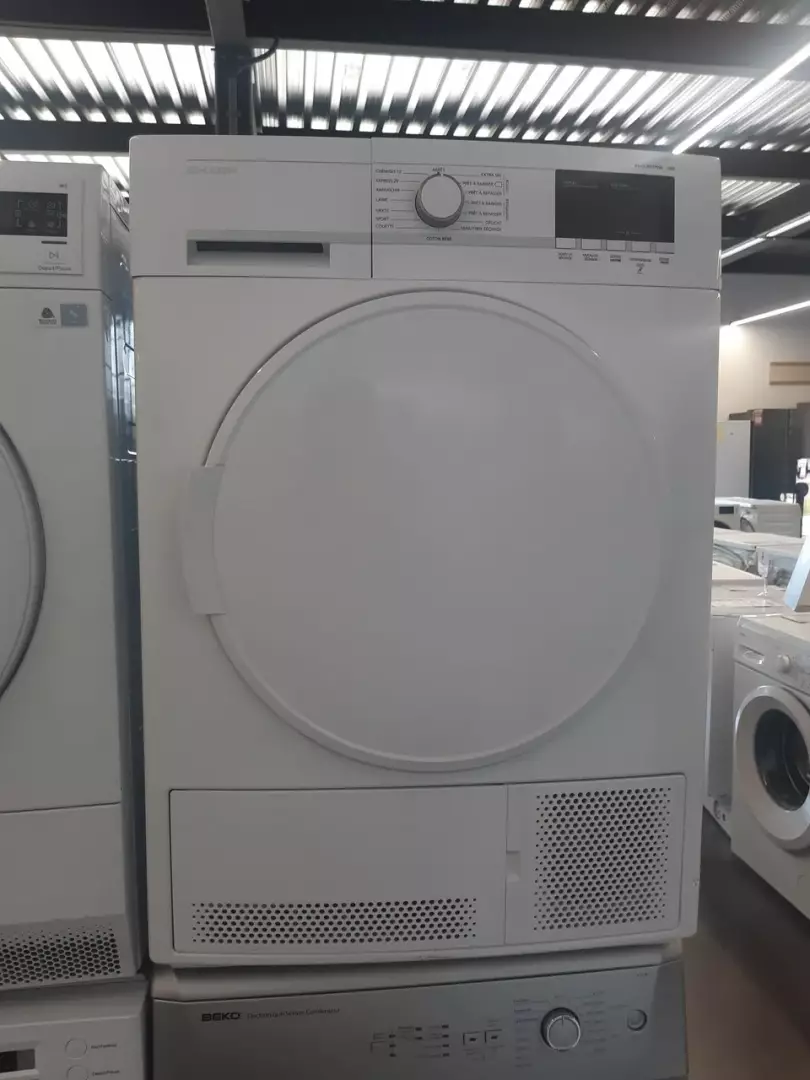 SÈCHE LINGE 9 KG — SHARP
