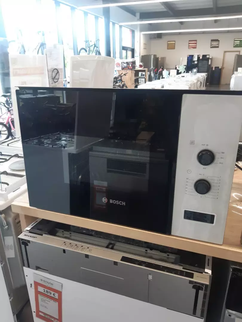 MICRO-ONDE ENCASTRABLE 20 LITRES — BOSCH