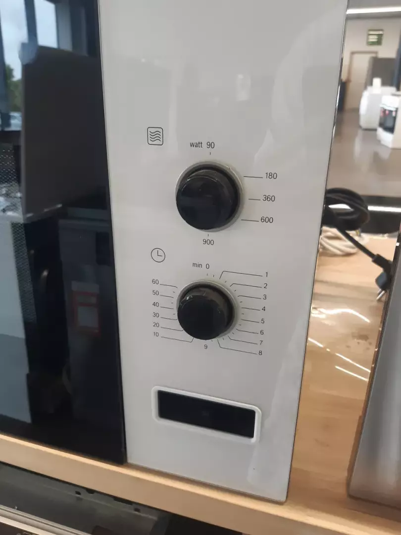MICRO-ONDE ENCASTRABLE 20 LITRES — BOSCH – Image 2