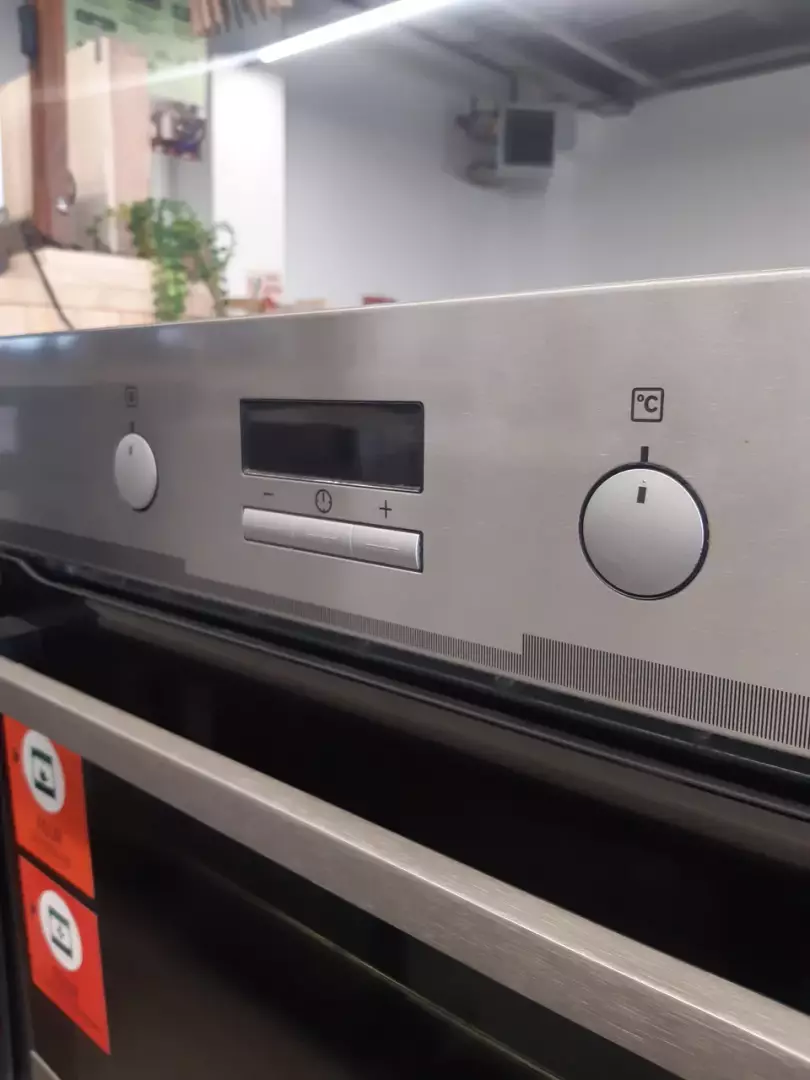 FOUR ENCASTRABLE — ELECTROLUX – Image 2