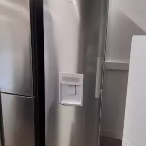 RÉFRIGÉRATEUR SIMPLE FROID 395 LITRES — ELECTROLUX